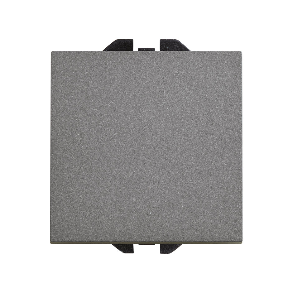Interruptor unipolar pulsante 10AX 230V~ con sistema de embornamiento rápido  Simon 270