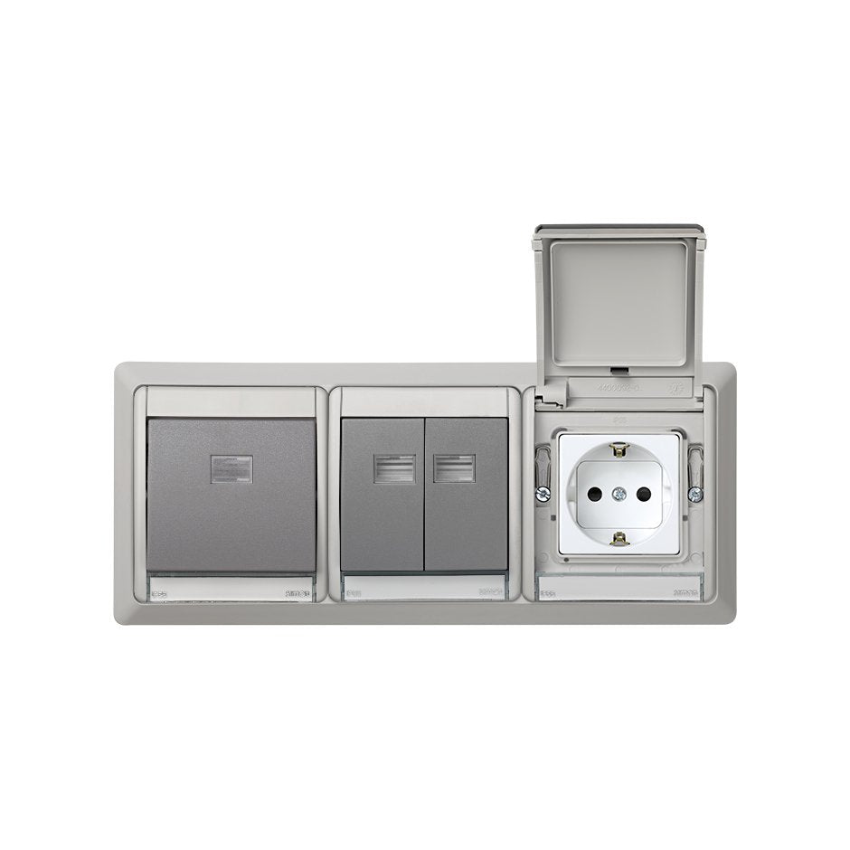 Marco para cajas de empotrar de 3 elementos horizontal  Simon Aqua