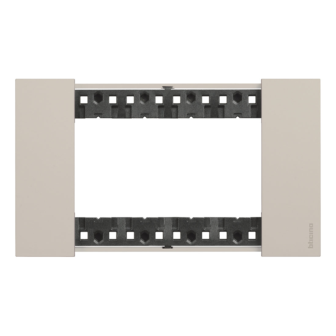 Placa embellecedora de 4 módulos