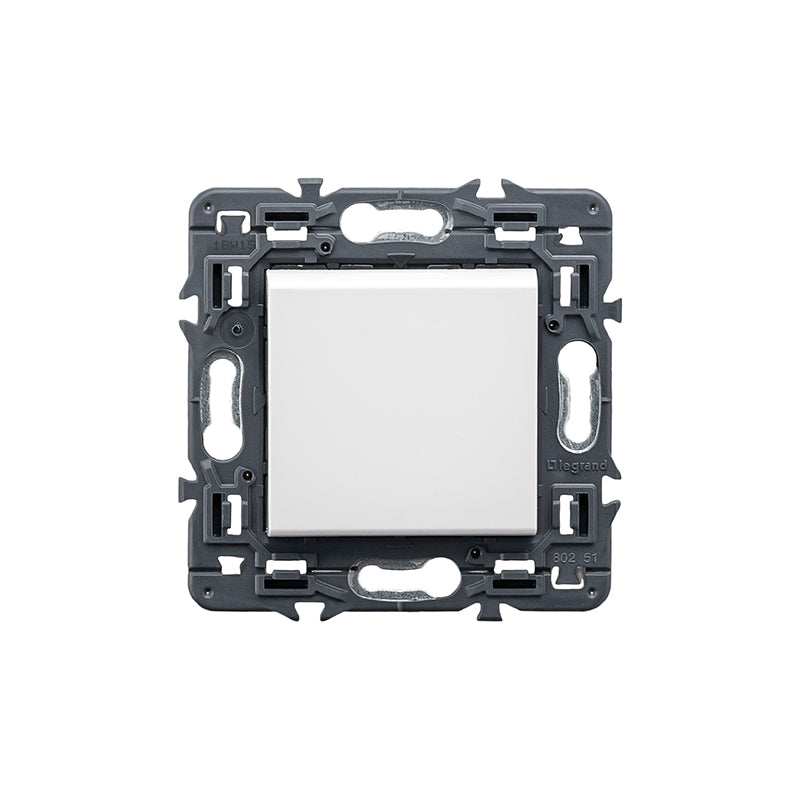 Pulsador - 6A - 230V~ - Blanco