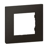 Marco para Interruptor y enchufe de 1 elemento Legrand serie Niloé Step